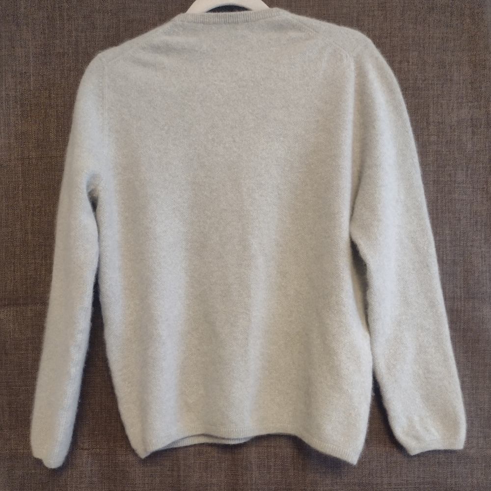 TSE 100% Cashmere Sweater, Grey - Picture 6 of 12